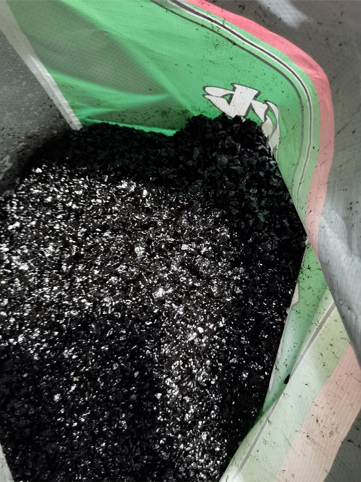 沥青混凝土一立方多少吨